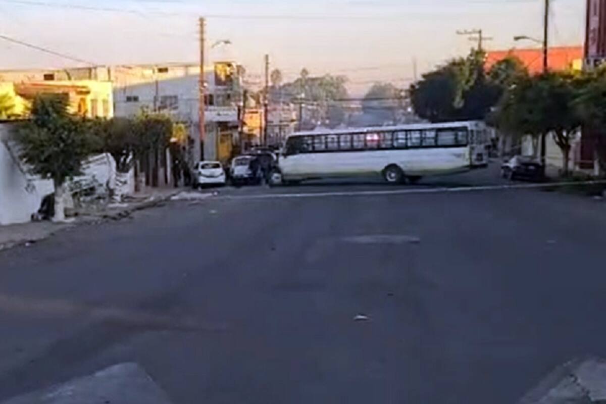 Chofer en estado de ebriedad atropella a peatón y choca contra autos y vivienda en Tijuana