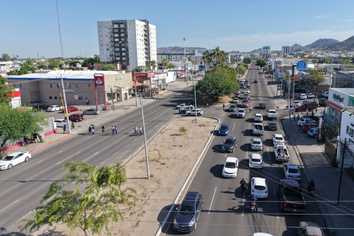 Derechohabientes del ISSSTE Bloquearon el bulevar Morelos en Hermosillo: Protestan por el cierre de las instalaciones de Clínica de Medicina Familiar
