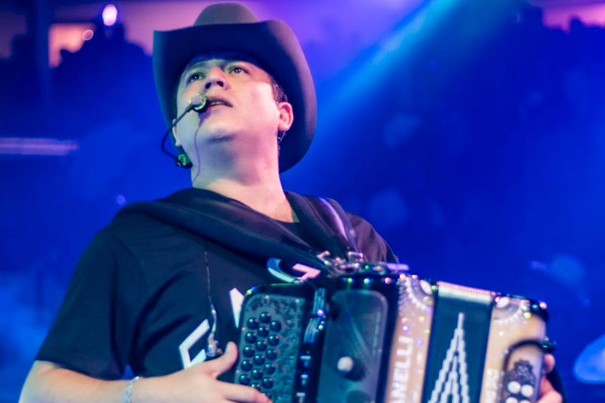 Remmy Valenzuela presentó su XV Años Tour en el CUM de Hermosillo