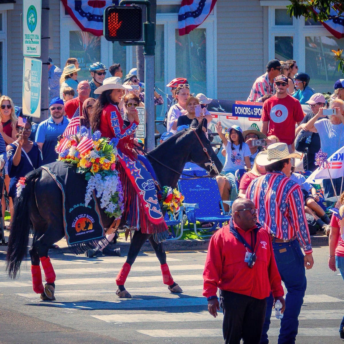 Coronado celebrará el 4 de julio con su tradicional desfile, conciertos, exhibiciones militares, actividades familiares y un espectáculo de fuegos artificiales para cerrar la jornada. Foto: Cortesía.