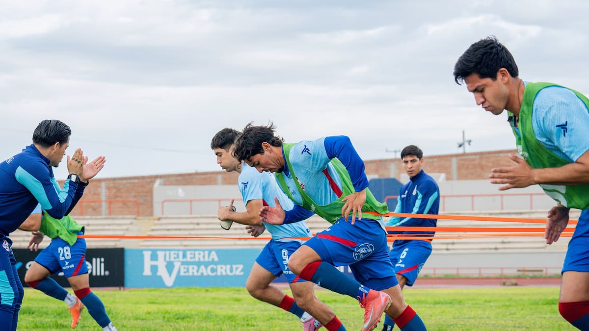 Reciben Cimarrones a Mineros por pase a final de Liga Premier