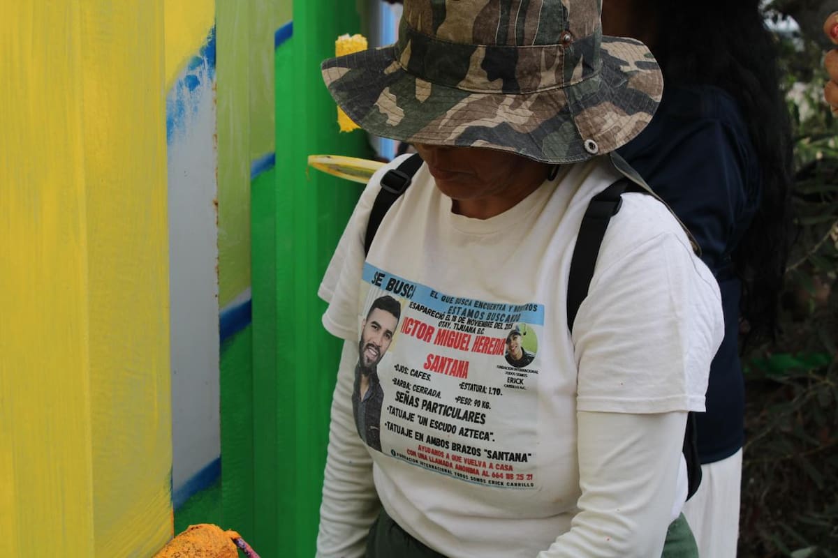 María de Lourdes Santana Ruiz continúa realizando acciones de búsqueda para localizar a su hijo Víctor Miguel Heredia Santana, desaparecido en Tijuana desde noviembre de 2025. Fotos: Michelle Castillo