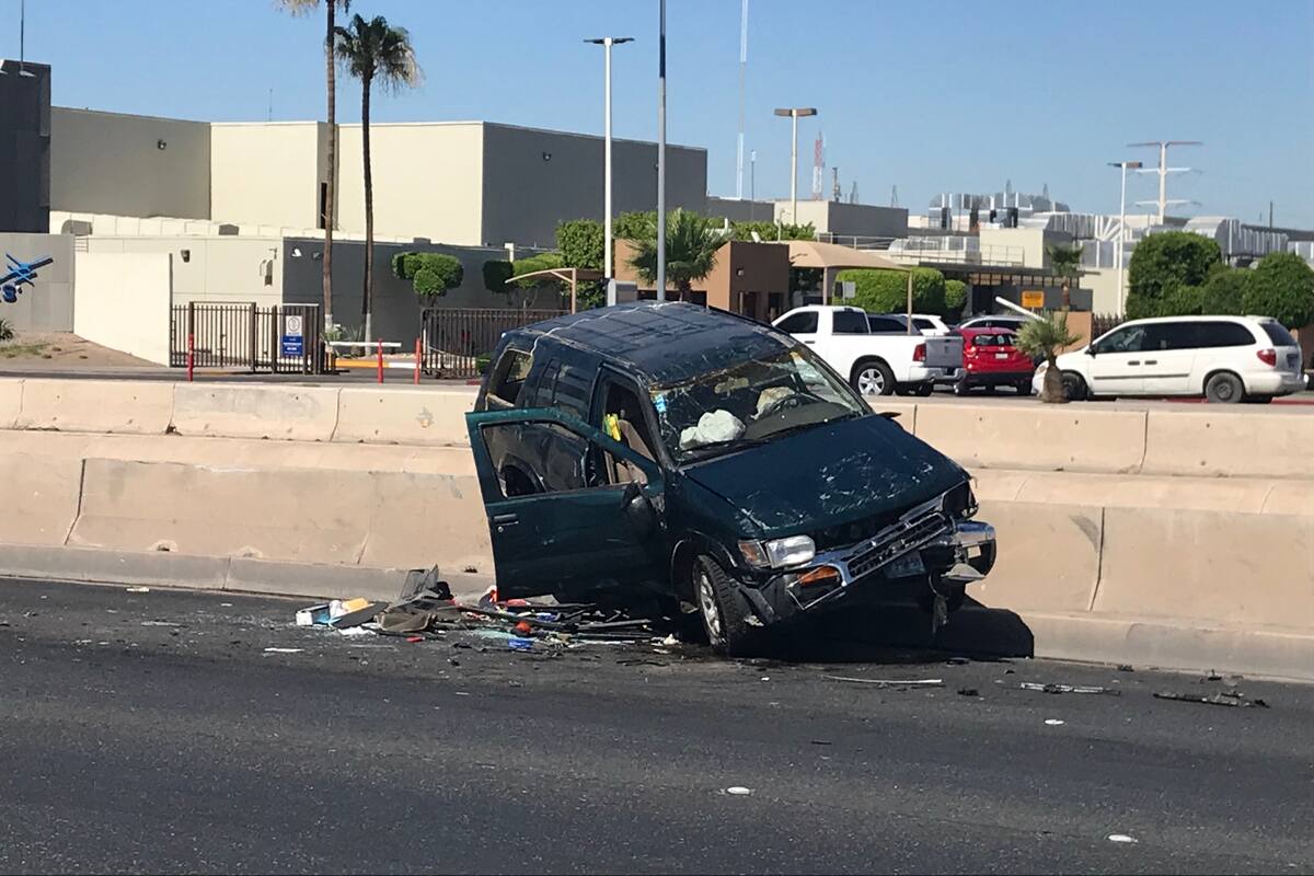 Se registra fuerte choque en bulevar Gómez Morín