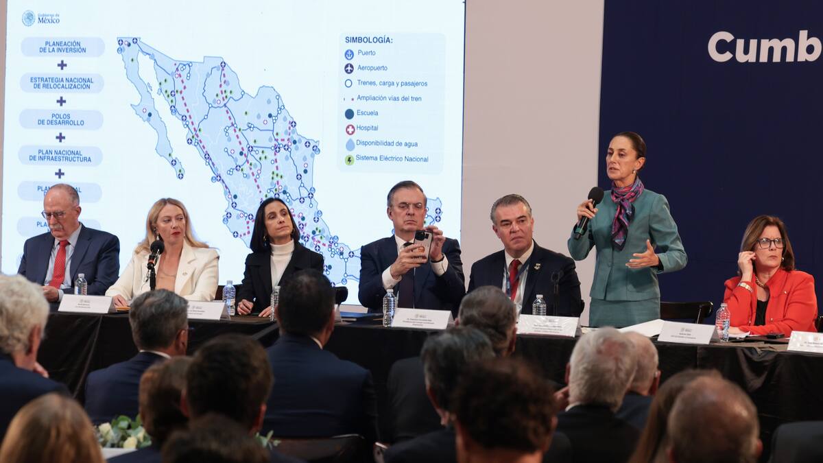 Fotografía de la reunión que sostuvo Sheinbaum con CEOs de EU y MX este martes 15 de octubre del 2024. | Crédito: Presidencia