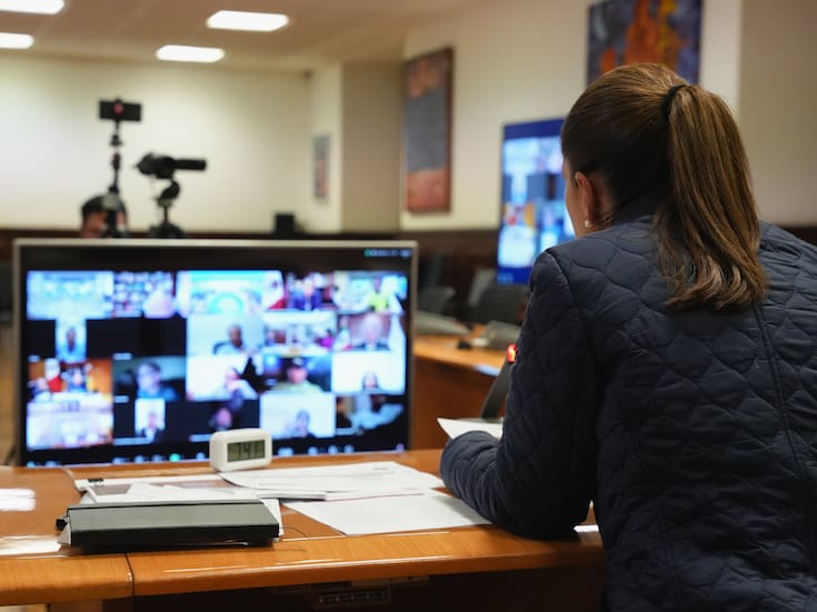 Establece gobierno federal puentes aéreos para ayudar a comunidades aisladas por lluvias, informó Claudia Sheinbaum