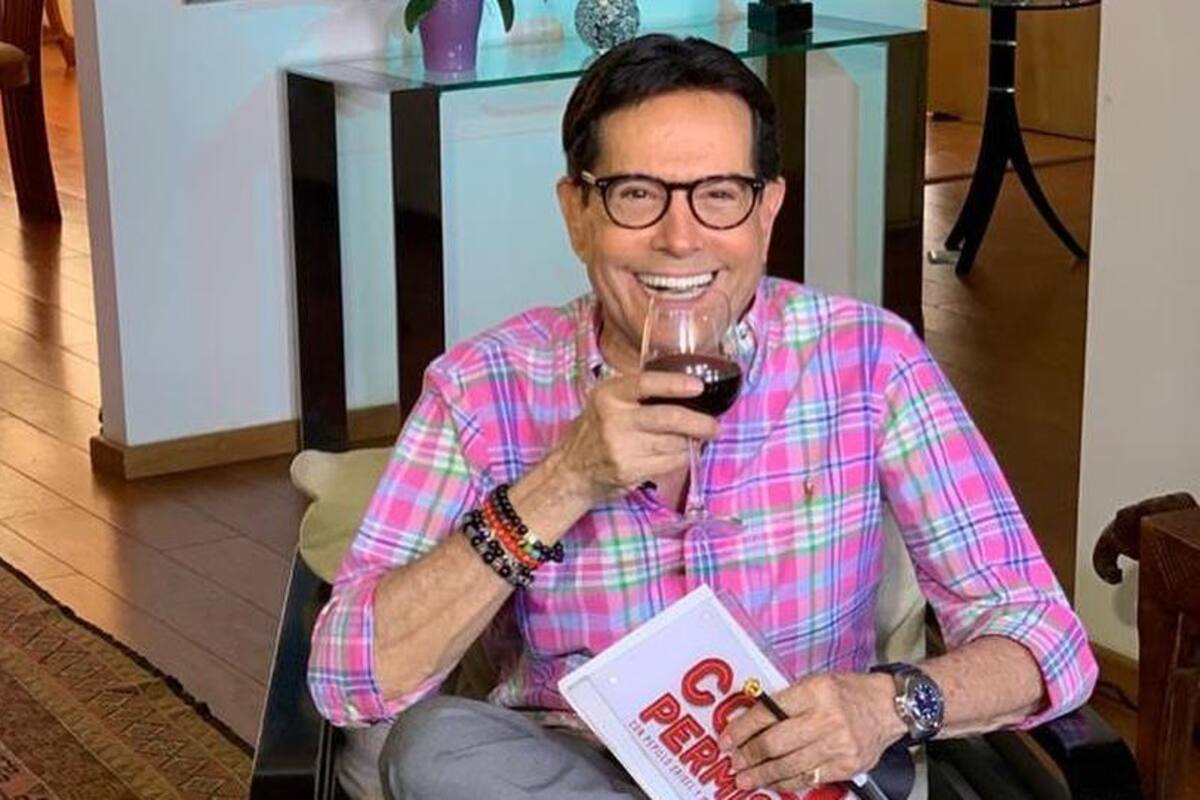 Pepillo Origel ya tiene su propia Piñata y él mismo la promociona