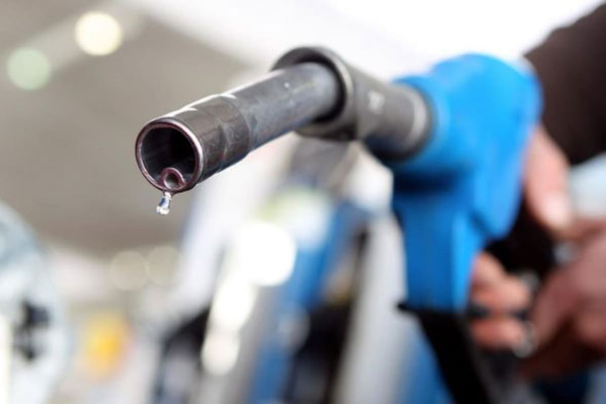 Aduanas bajo control militar ante contrabando de gasolina en México, anuncia AMLO