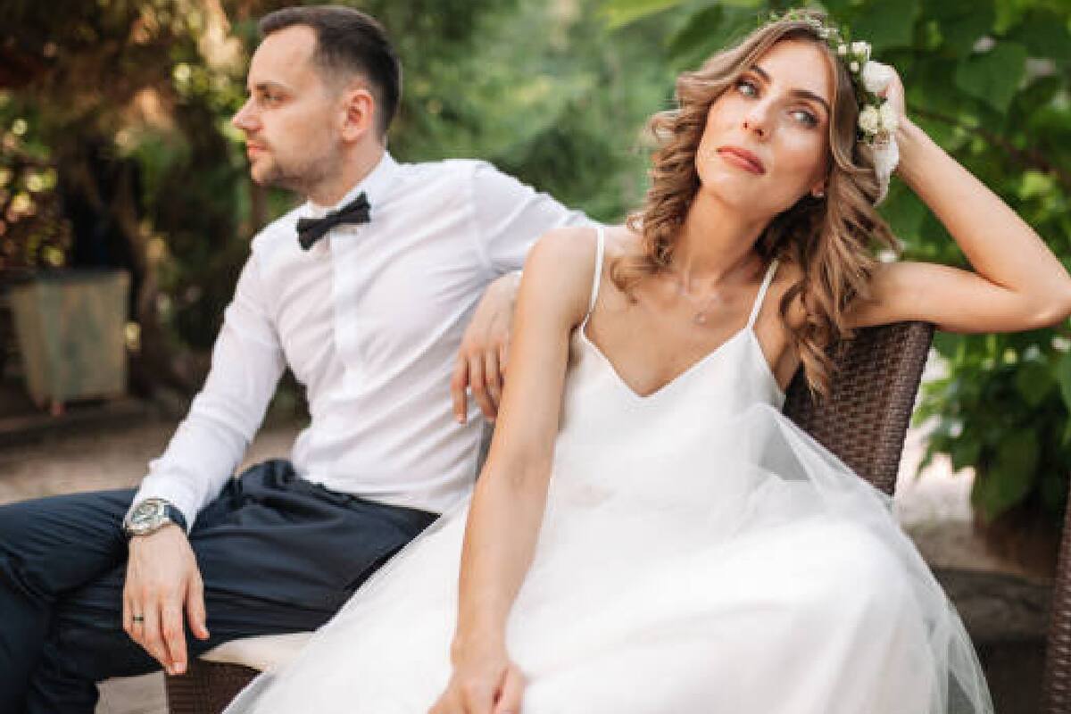 Novia atrapada teniendo un “rapidito” con el tío del novio 30 minutos antes de la boda