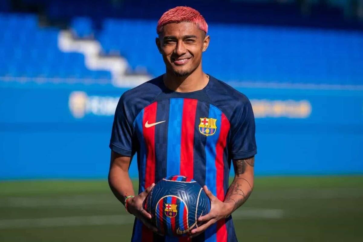 Barcelona define el futuro del mexicano Julián Araujo ¿Se va o se queda?