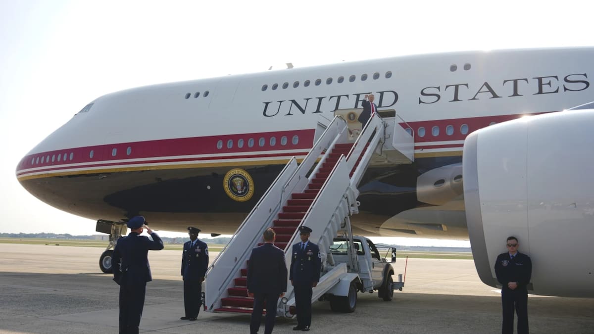 El nuevo avión presidencial fue adaptado para operar como Air Force One durante los viajes de Trump. (AP)