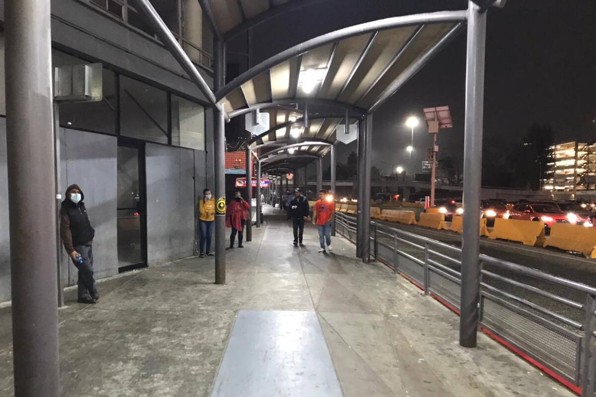 Regresan paisanos de su primer cruce luego de la reapertura de la frontera