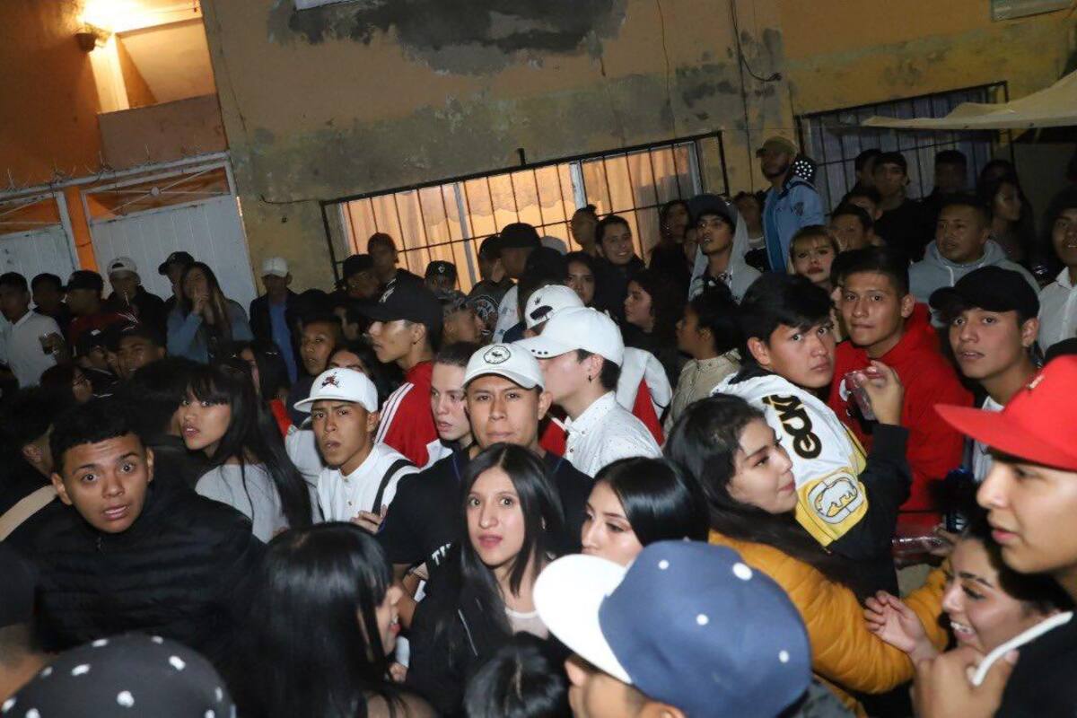 Cientos de jóvenes hacen fiesta masiva en Ecatepec pese a Covid-19 y los desalojan