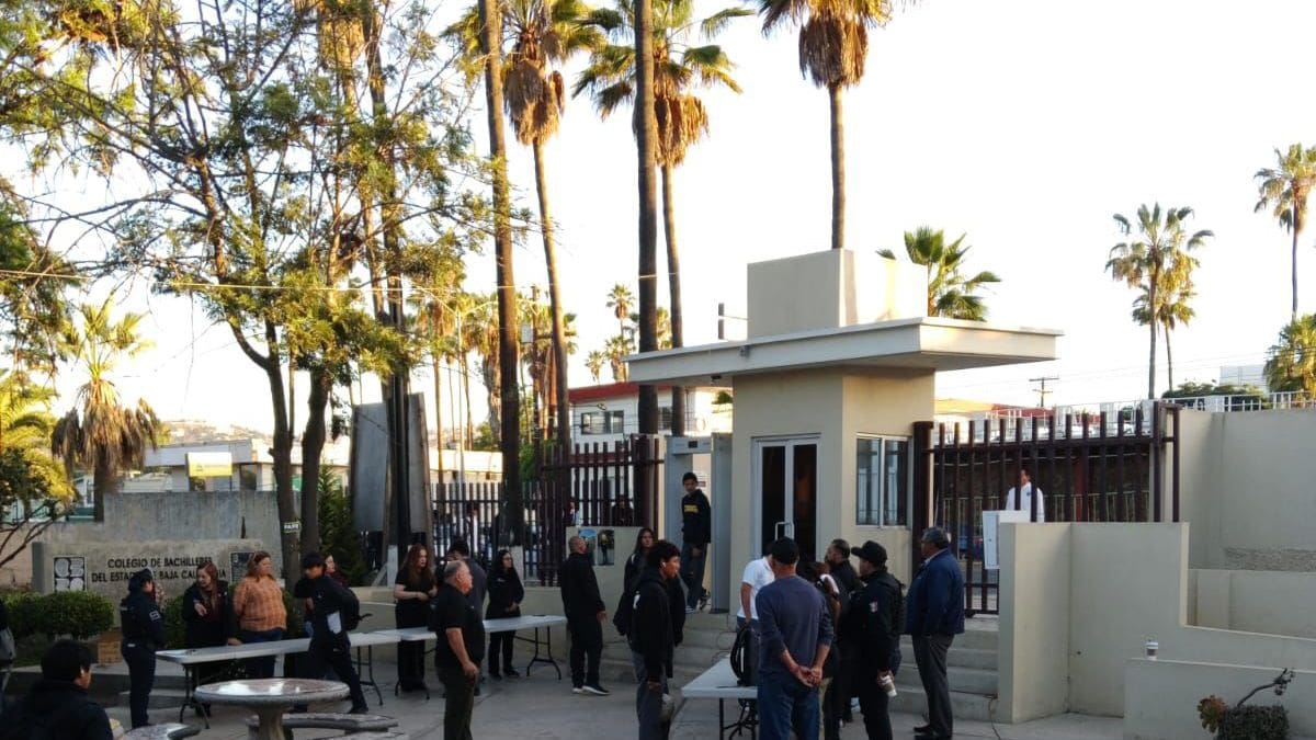 Activan protocolo en Cobach Siglo XXI por amenaza de ataque; resultó falsa