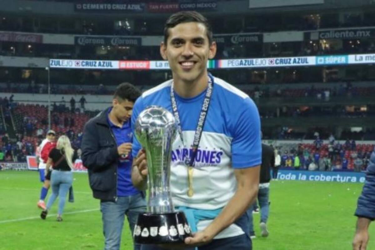 Josué Reyes, el sonorense que se coronó con Cruz Azul
