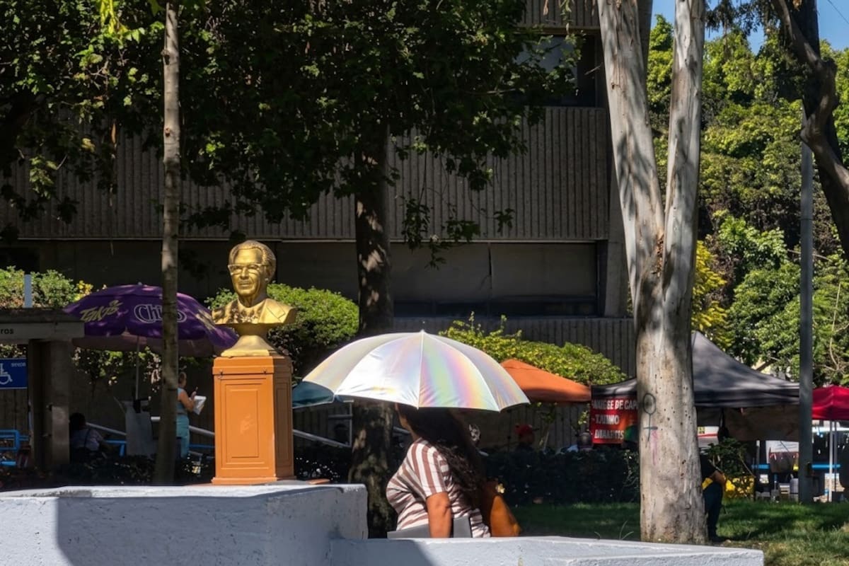 Tijuanenses resienten las altas temperaturas en sus actividades diarias