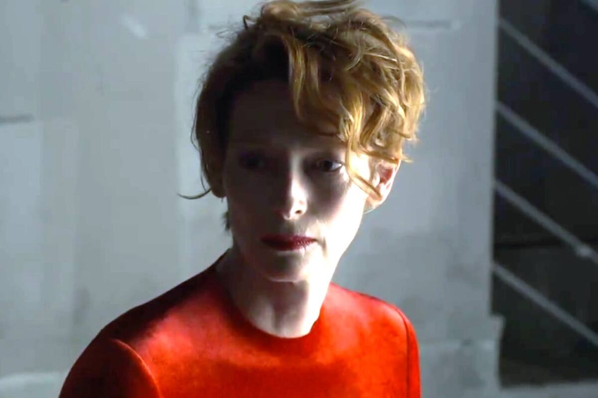 Lanzan tráiler de lo nuevo de Pedro Almodóvar con Tilda Swinton