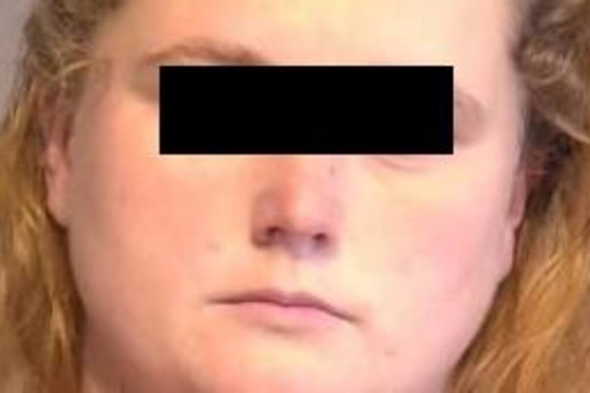 Arrestan a mujer por abusar sexualmente de adolescentes, en Yuma