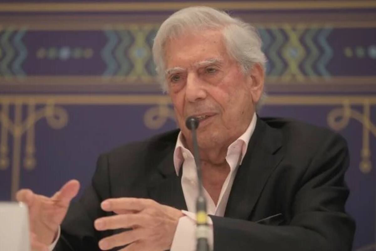 Vargas Llosa ve peligro en las libertades públicas por la pandemia