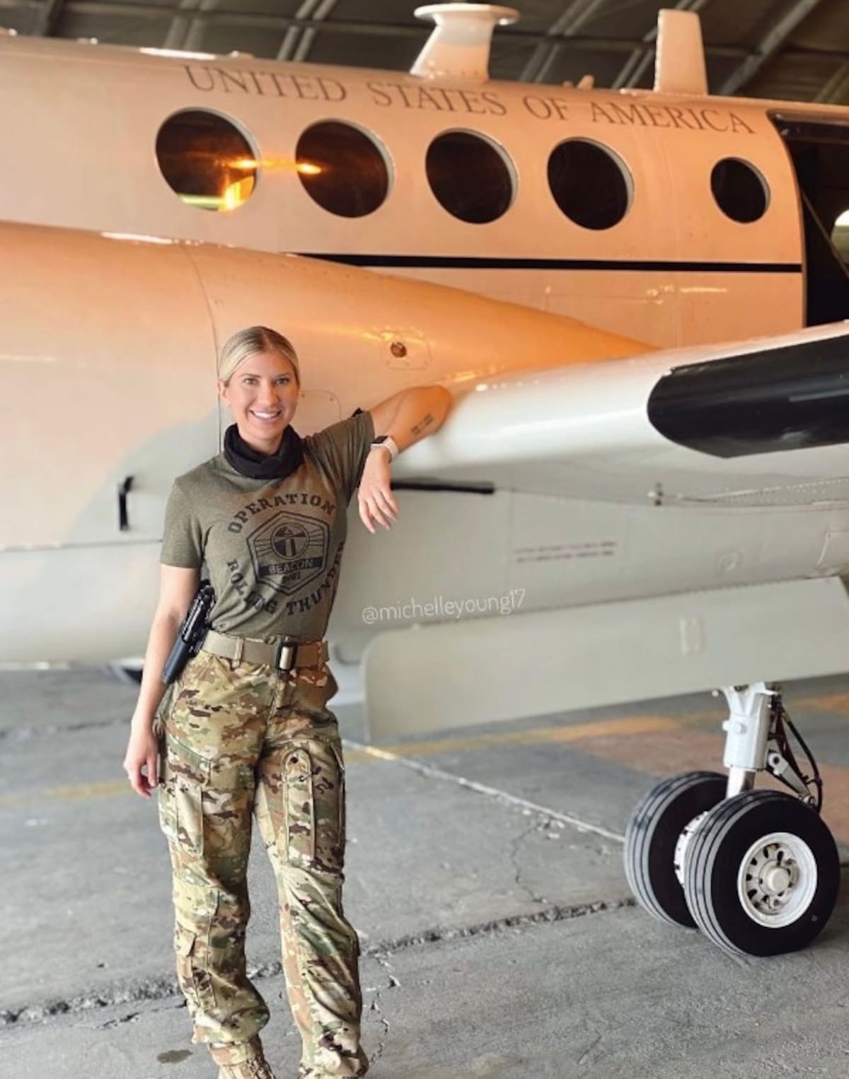 Young sirvió en el ejército durante 16 años y se alistó por primera vez cuando tenía alrededor de 18 años de edad. (Instagram)