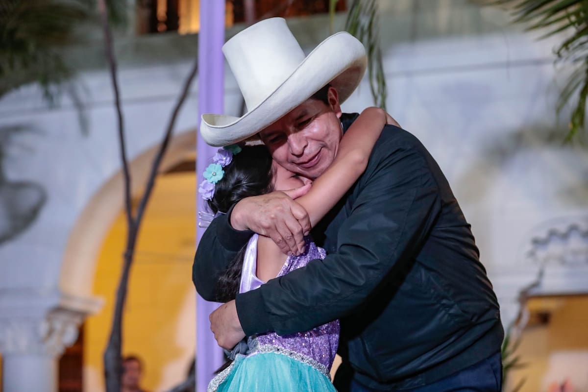 “Cuatro años sin verte son una eternidad”: Pedro Castillo recuerda a su hija en su cumpleaños 15 desde la cárcel