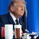 Trump va a revisión médica por tercera vez desde que es presidente: el próximo mes cumplirá 80 años, convirtiéndose en la persona de mayor edad históricamente elegida como presidente de EEUU