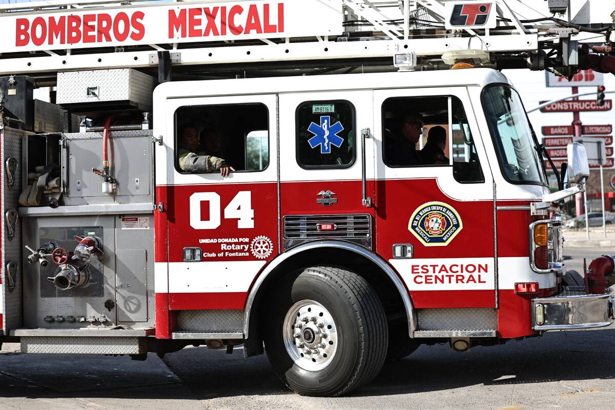 Investigan incendio de vehículo en Villas del Colorado