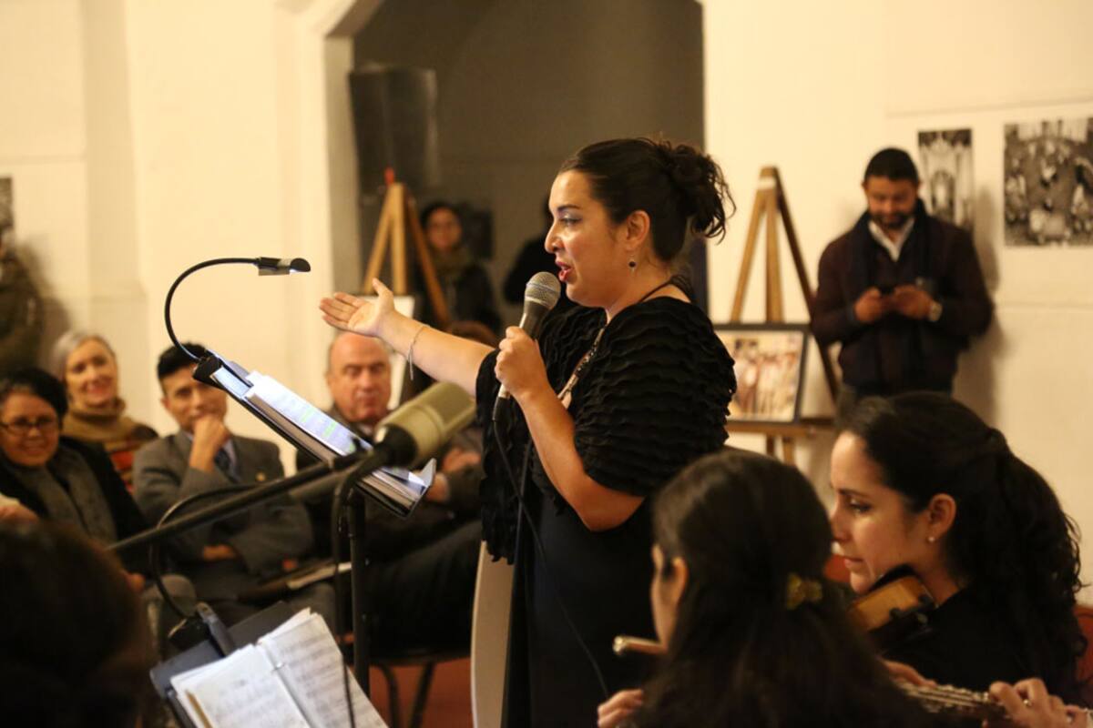 Promueven en Ensenada apreciación de fotografía histórica y música clásica