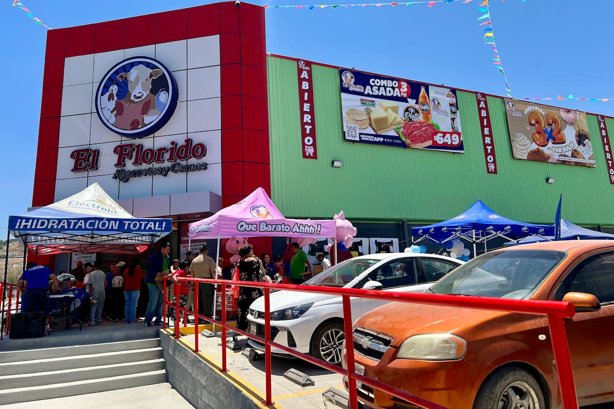 Inauguran nueva tienda de El Florido