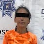 Pateó a una cachorra y la dejó caer al suelo dos veces; detienen a mujer por maltrato animal