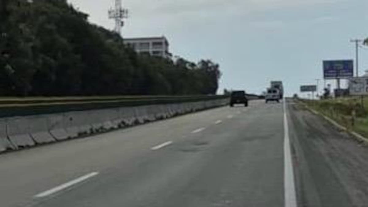 Baches en escénica Rosarito-Ensenada, ponen en riesgo a automovilistas