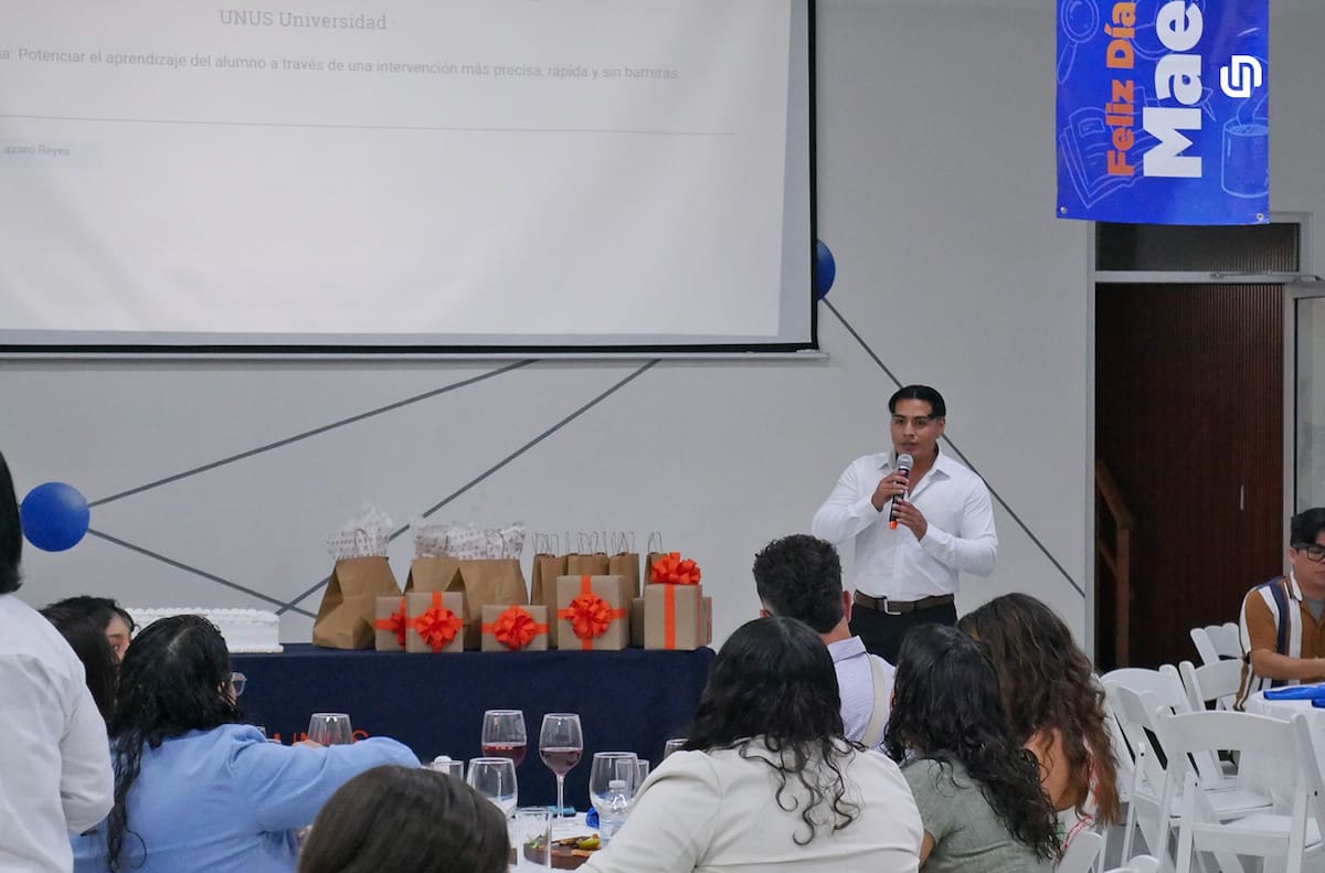 Los participantes cursaron siete microcredenciales especializadas. Foto. Cortesía