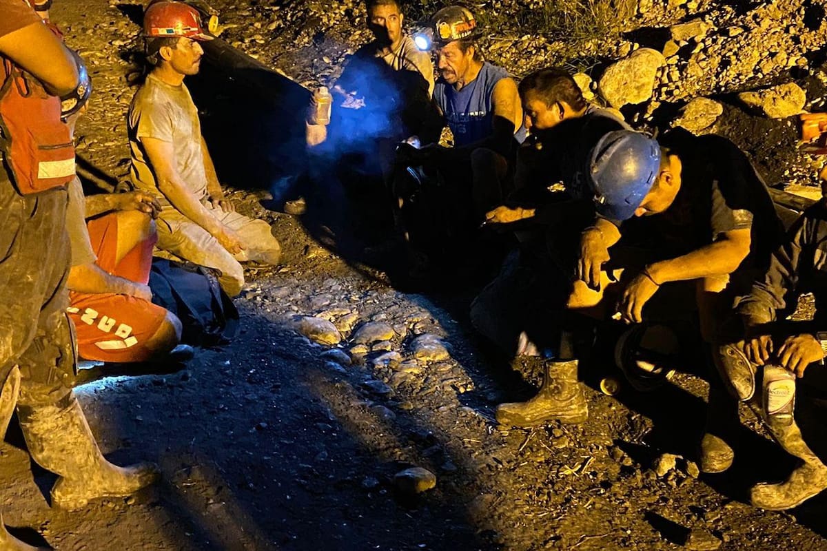 Rescatan al último minero atrapado en la mina de Múzquiz