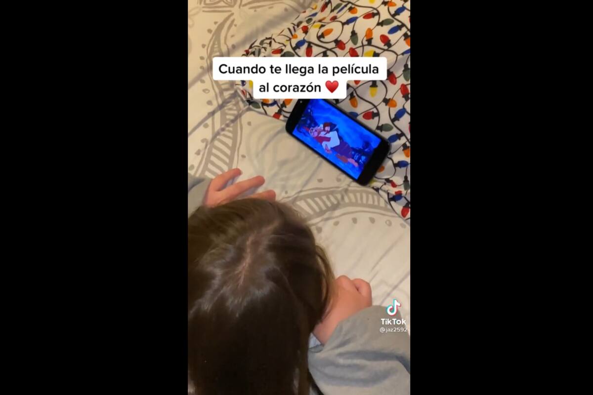VIRAL TIKTOK: Niña se entristece al ver que su personaje favorito "muere" en película de Disney