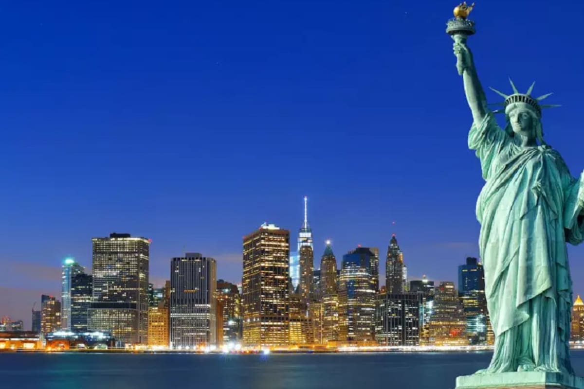 Turismo en Estados Unidos cae debido a políticas de Donald Trump y fortalecimiento del dólar, según Tourism Economics