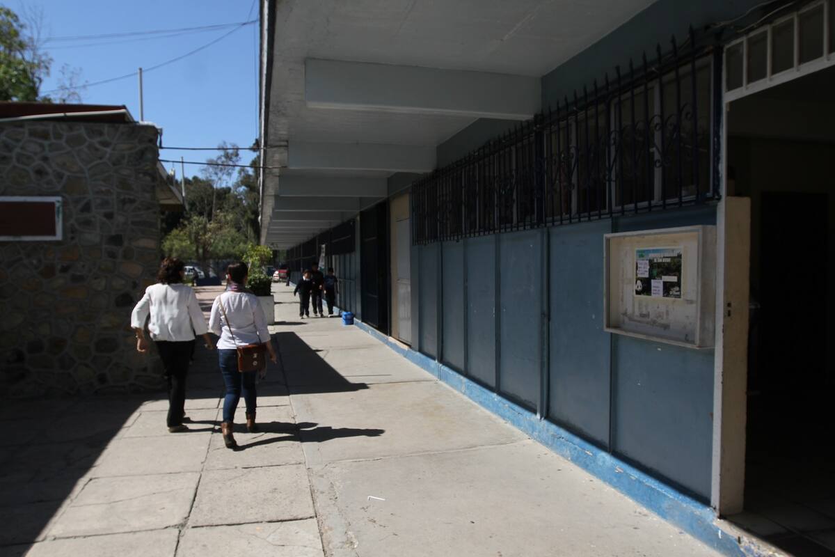 Padres consideran necesario el regreso a las aulas