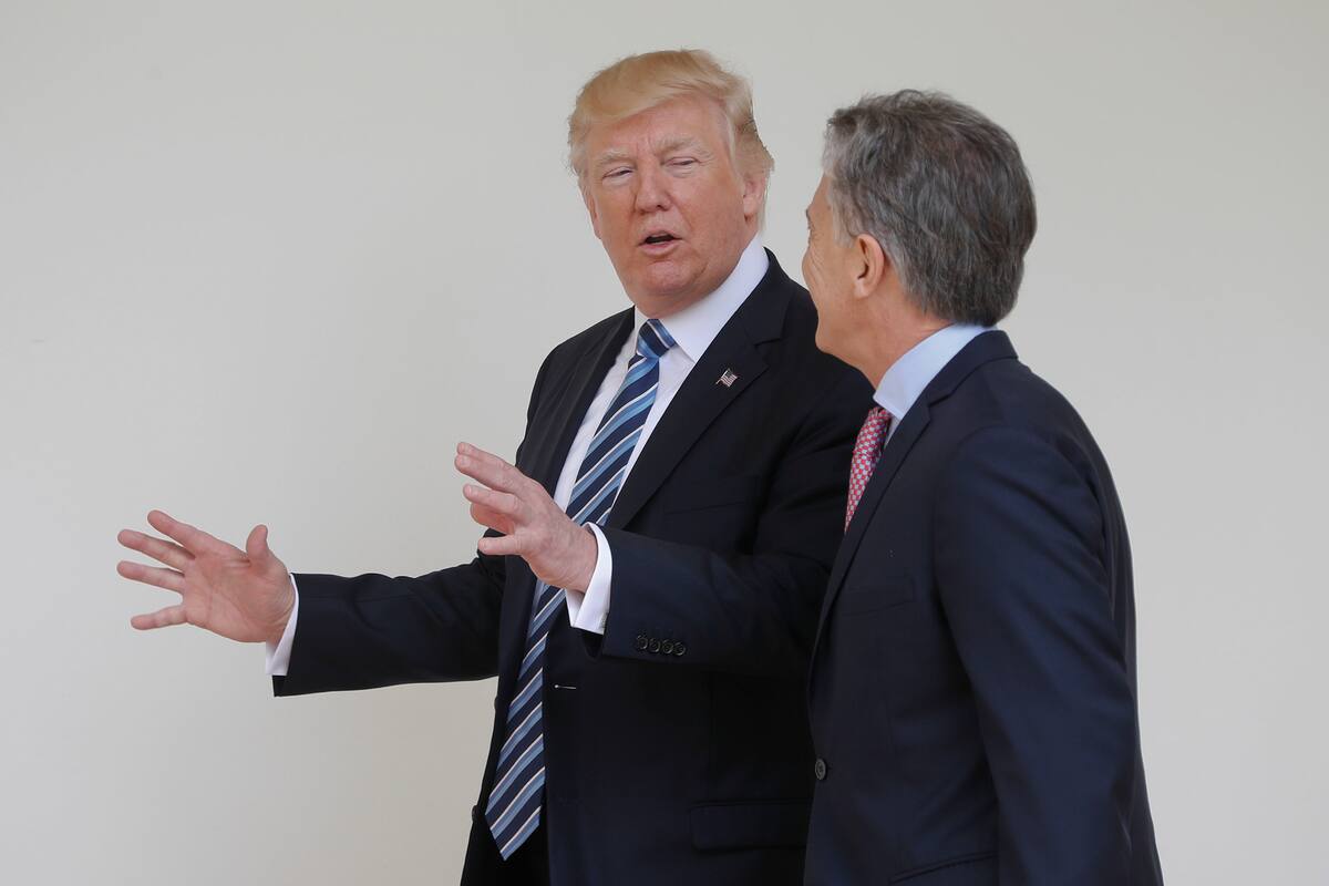 Macri recibe guiño de Trump en medio de crisis argentina