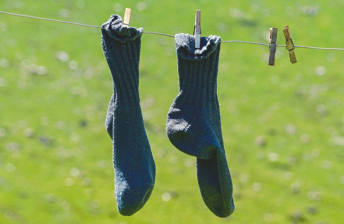¿Por qué desaparecen los calcetines en la lavadora? | Foto: Especial (canva)