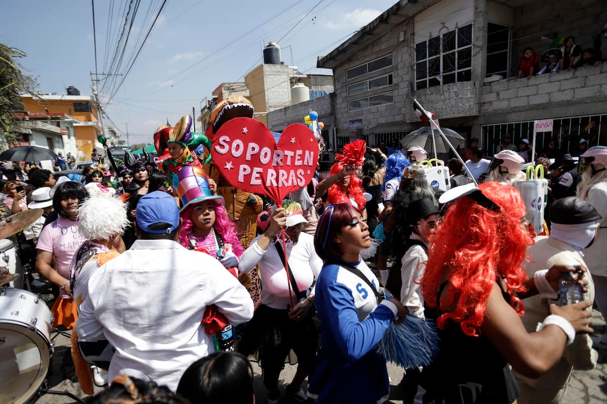 El ‘Carnaval de Las Locas’, una tradición que perdura en San Jerónimo Caleras, Puebla