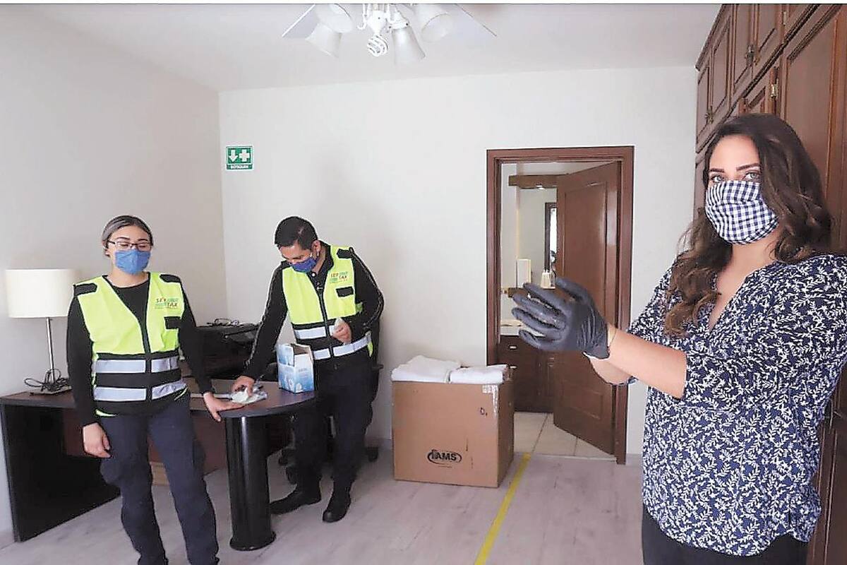Hospedan a siete héroes con bata