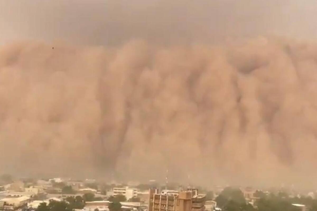 Níger: "Apocalíptica" tormenta de polvo cubre Niamey y tiñe cielos de rojo