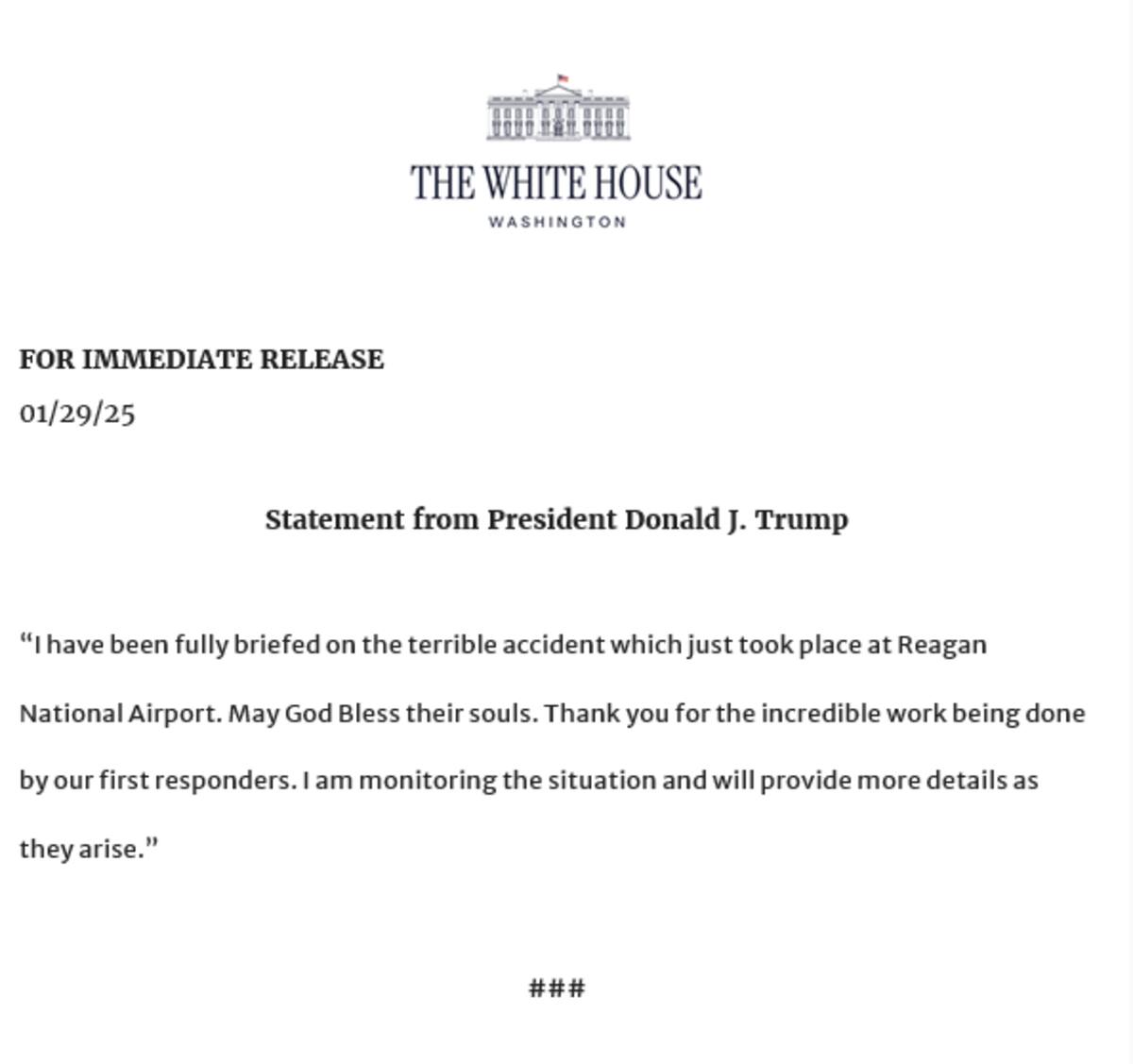 Donald Trump lamenta choque entre avión de pasajeros y helicóptero militar en EU.