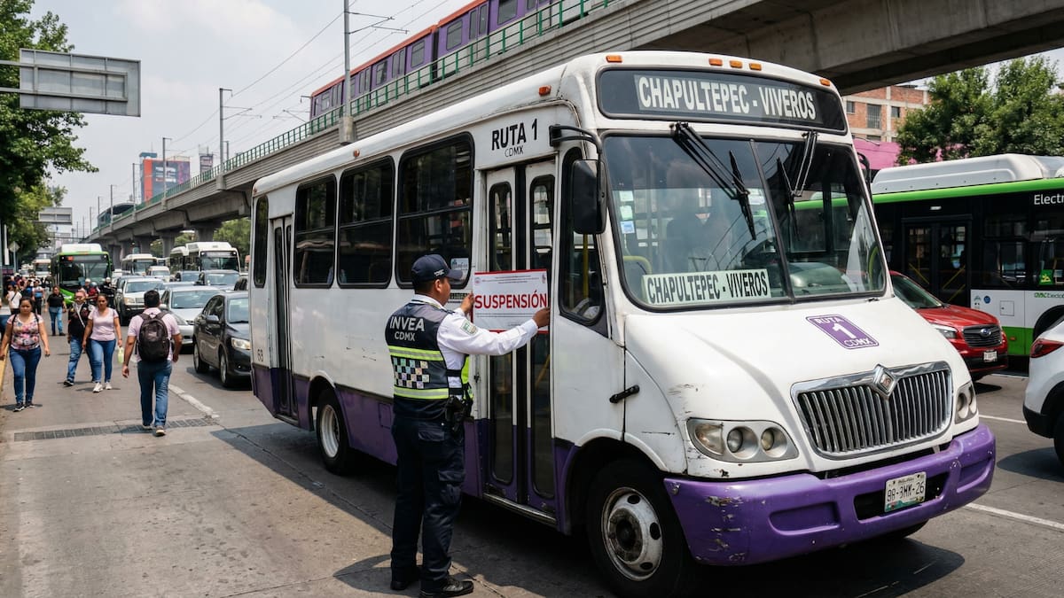 El Gobierno inspeccionará todos estos vehículos de transporte en CDMX este 2026 y aplicará multas severas o corralón inmediato a quienes presenten estas fallas mecánicas y falta de documentos oficiales durante los operativos masivos del INVEA en las 16 alcaldías