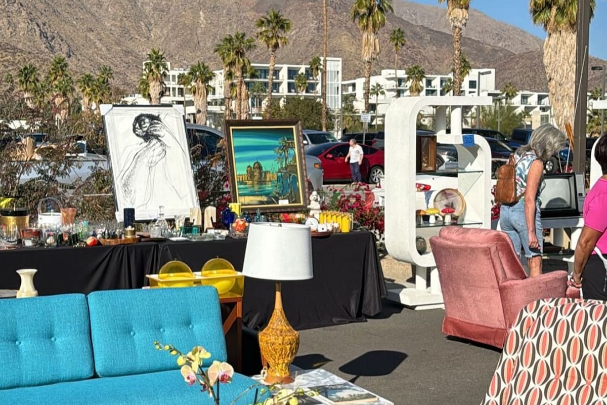 Retro, color y estilo: el mercado Vintage de Palm Springs está de regreso