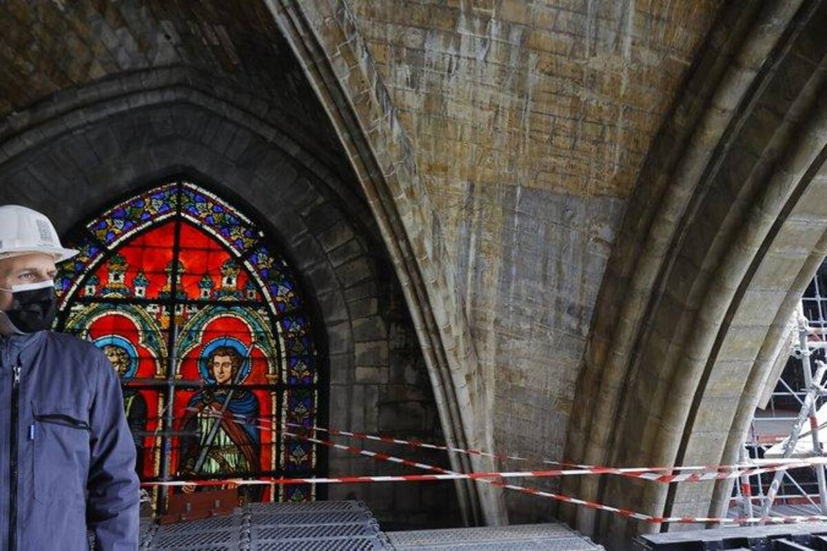 A dos años del incendio Macron visita Notre Dame