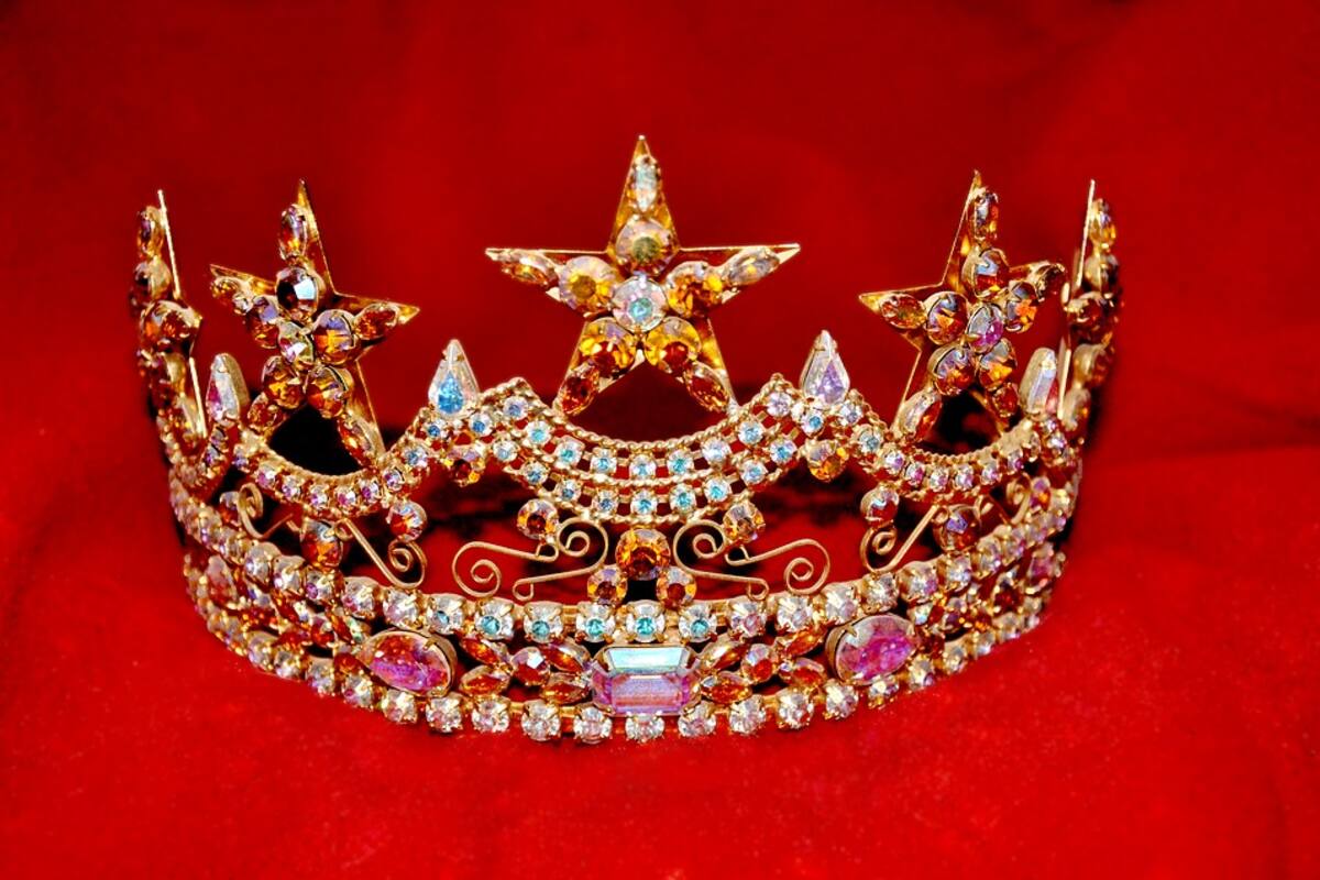 Ganadora de 'Miss Sri Lanka' sufre humillación en premiación