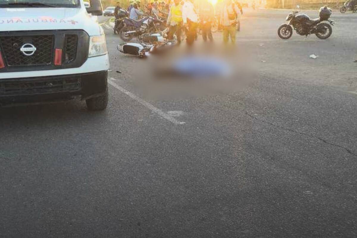 Muere joven en accidente de moto
