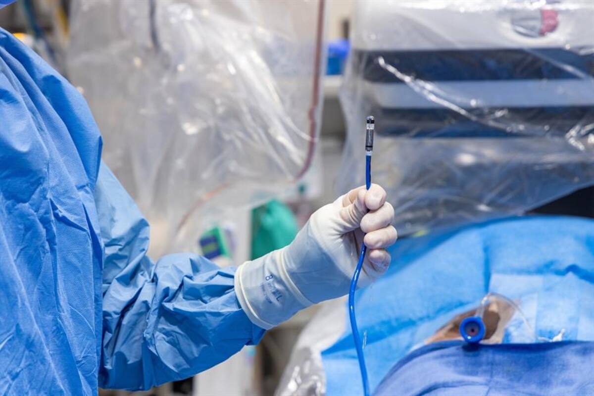 Implantan de forma exitosa el marcapasos más pequeño del mundo