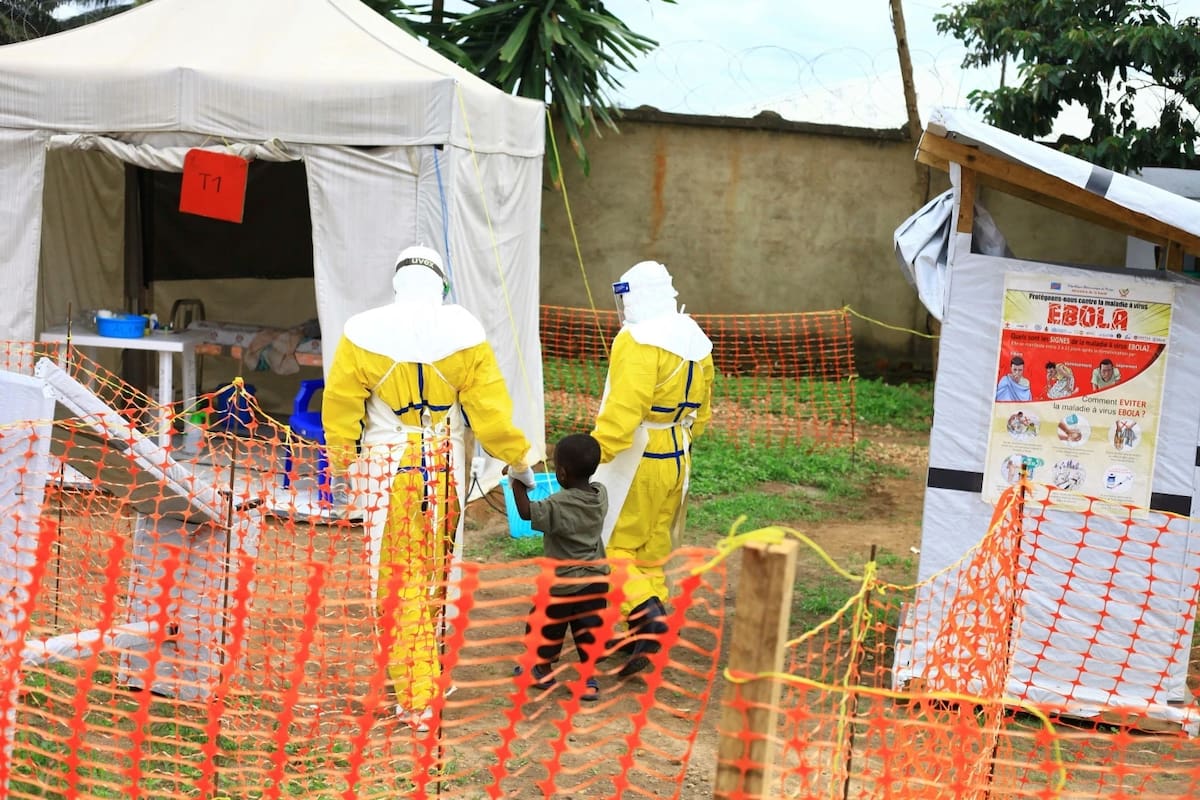 Ébola en Congo: Confirman caso de médico estadounidense en variante poco común del virus; las muertes superan las 100 víctimas y crece preocupación internacional