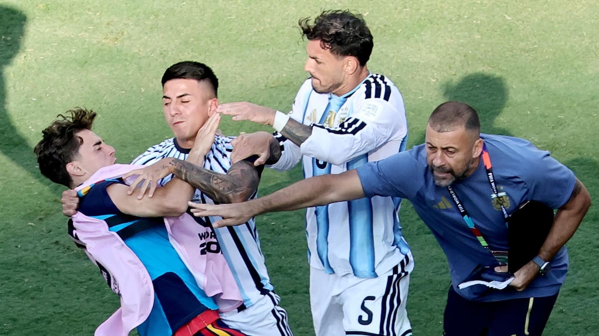 Argentina perdió la cabeza tras caer ante España: Leandro Paredes y Nahuel Molina lanzaron golpes y desataron una bronca al final del Mundial 2026