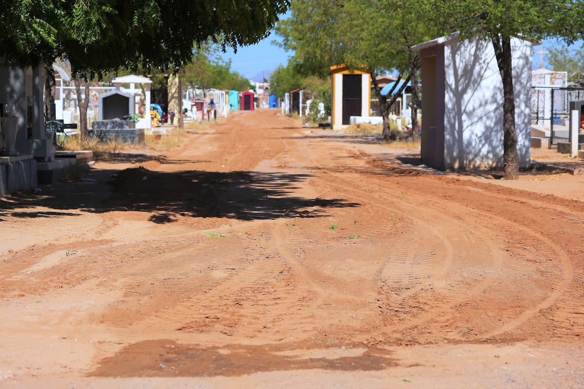 Llama arzobispo de Hermosillo a celebrar el Día de Muertos